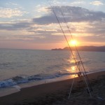 tramonto durante una battuta di pesca dalla riva